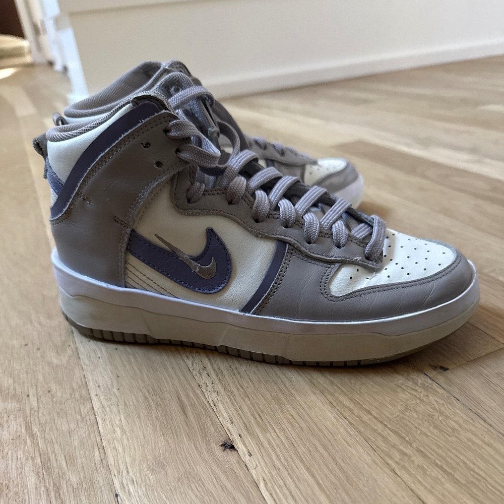 Nike dunks Women’s